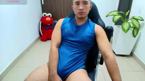 Snapshot of sebastian_oconnor77 chatting on 10-10-25, 05:01 juan sebastian online show from 10-10-25, 05:01