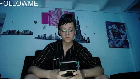 Snapshot of sebastian_posse chatting on 12-27-24, 11:53 Myystiic online show from 12-27-24, 11:53