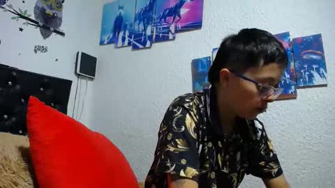 Snapshot of sebastian_posse chatting on 01-22-25, 02:59 Myystiic online show from 01-22-25, 02:59