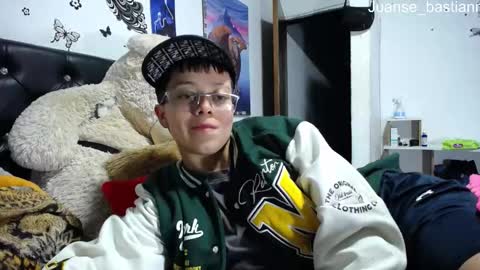Snapshot of sebastian_posse chatting on 01-25-25, 02:37 Myystiic online show from 01-25-25, 02:37