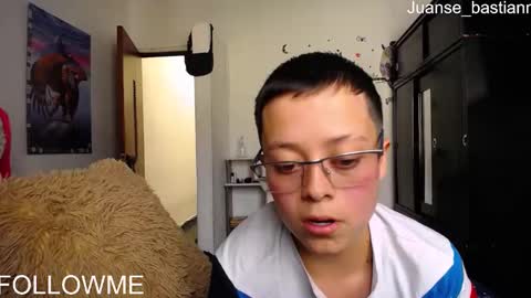 Snapshot of sebastian_posse chatting on 02-15-25, 08:43 Myystiic online show from 02-15-25, 08:43
