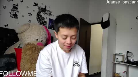 Snapshot of sebastian_posse chatting on 03-02-25, 03:27 Myystiic online show from 03-02-25, 03:27