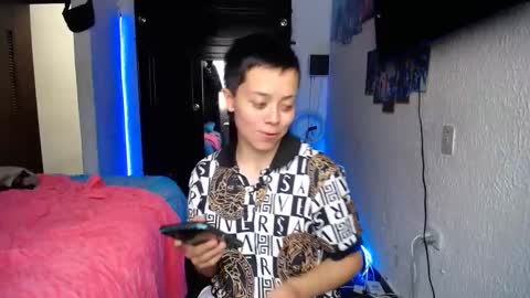 Snapshot of sebastian_posse chatting on 03-06-25, 07:32 Myystiic online show from 03-06-25, 07:32