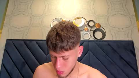 Snapshot of sebastianmaximoff chatting on 09-15-25, 01:22 Sebastian online show from 09-15-25, 01:22