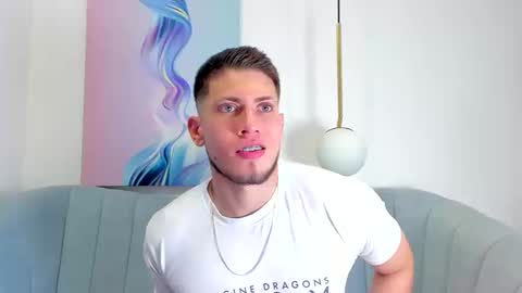 Snapshot of sebastianmaximoff chatting on 10-18-25, 05:03 Sebastian online show from 10-18-25, 05:03