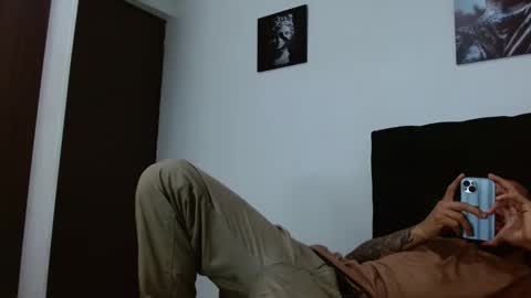 Snapshot of sebastiano_97 chatting on 12-23-24, 02:56 Sebastiano online show from 12-23-24, 02:56