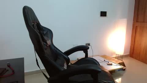 Sebastiano online show from 04-08-26, 01:05