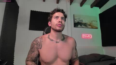 Lucian Sinclair online show from 12-04-25, 02:54