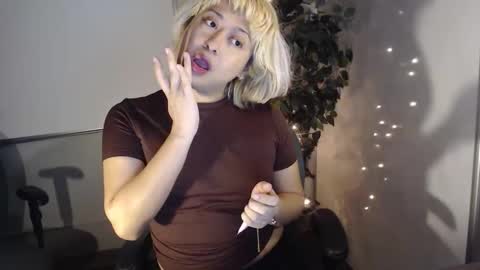 Snapshot of sebastiansupreme chatting on 01-11-26, 08:41 Sebastian online show from 01-11-26, 08:41