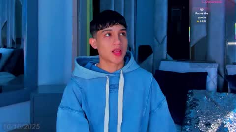 Sebastian online show from 10-10-25, 04:33