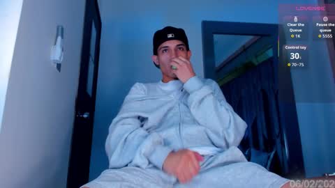 Sebastian online show from 02-07-26, 04:05