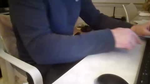 Snapshot of sebix9206 chatting on 01-17-26, 08:23 sebix9206 online show from 01-17-26, 08:23