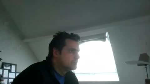 Snapshot of sebix9206 chatting on 01-18-26, 03:27 sebix9206 online show from 01-18-26, 03:27