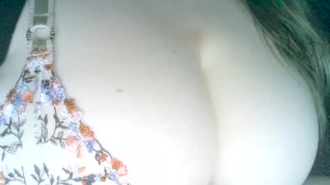 Sunny online show from 02-17-25, 01:10