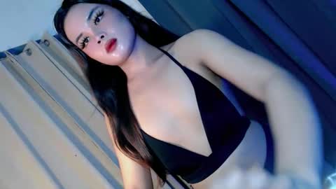 kwen online show from 10-18-25, 11:27