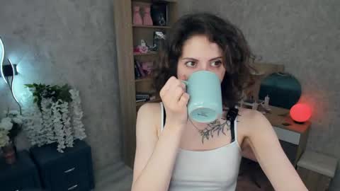 Snapshot of secret_des1res chatting on 06-07-26, 05:22 Mia online show from 06-07-26, 05:22