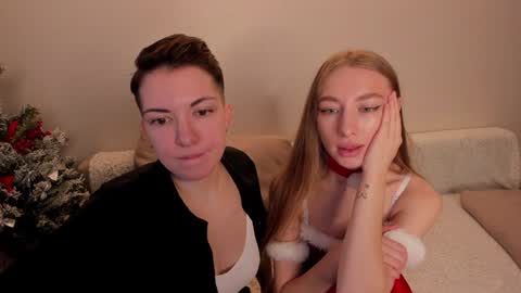 Amanda and  pair in a real life we love each other but can play with you online show from 01-01-25, 11:05