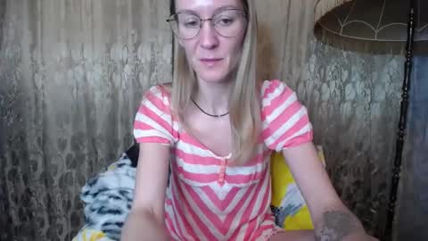 Snapshot of secretcandy222 chatting on 01-21-25, 09:03 secretcandy222 online show from 01-21-25, 09:03