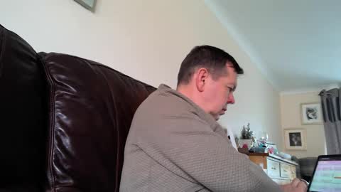 Snapshot of secretfun69uk chatting on 03-11-25, 10:40 BJ online show from 03-11-25, 10:40