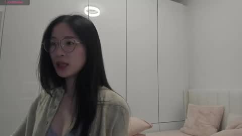 Angela online show from 11-29-25, 12:46