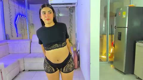 Snapshot of secrethause71605 chatting on 02-05-26, 05:12 NIKOL online show from 02-05-26, 05:12