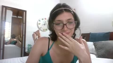 Snapshot of secretprivatebunny chatting on 07-16-26, 10:16 Maria online show from 07-16-26, 10:16