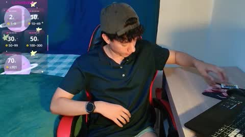 Snapshot of seder_4 chatting on 01-06-26, 04:32 Sebas online show from 01-06-26, 04:32