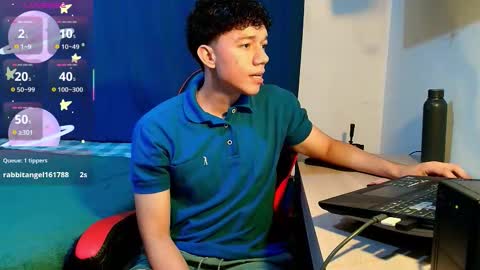 Snapshot of seder_4 chatting on 01-12-26, 04:56 Sebas online show from 01-12-26, 04:56