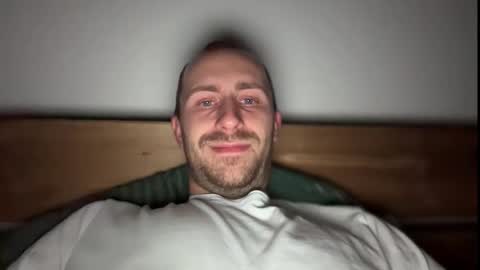 Snapshot of seducemepleae chatting on 11-18-25, 09:19 seducemepleae online show from 11-18-25, 09:19