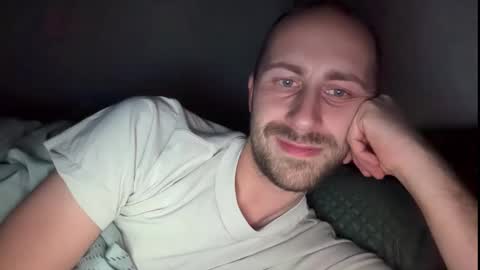 Snapshot of seducemepleae chatting on 11-23-25, 09:25 seducemepleae online show from 11-23-25, 09:25