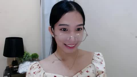 Snapshot of seductive_abia chatting on 06-11-26, 12:47 JUST CALL ME ABIA online show from 06-11-26, 12:47