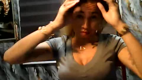 Snapshot of seductive_annica chatting on 06-03-26, 12:30 seductive_annica online show from 06-03-26, 12:30
