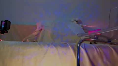 Snapshot of seductive_flower chatting on 11-17-25, 09:15 Mali online show from 11-17-25, 09:15