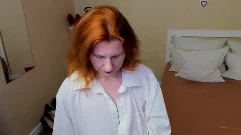 seductive_foxy_ online show from 11-29-25, 04:59