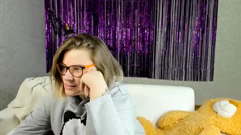 seductive_she_wolf online show from 03-02-25, 05:25