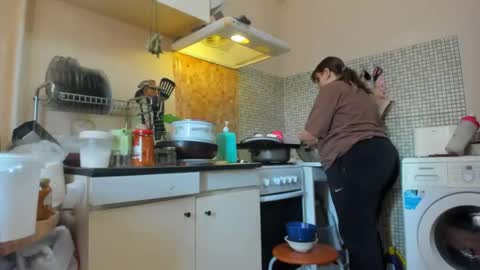 seductive_she_wolf online show from 04-15-26, 02:57