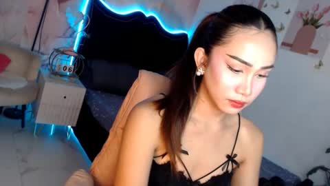 Snapshot of seductive_vana chatting on 11-05-25, 04:51 Vanessa online show from 11-05-25, 04:51