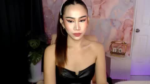 Vanessa online show from 03-26-26, 01:33