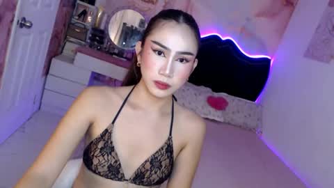 Snapshot of seductive_vana chatting on 05-15-26, 11:34 Vanessa online show from 05-15-26, 11:34