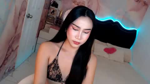 Snapshot of seductive_vana chatting on 05-26-26, 09:11 Vanessa online show from 05-26-26, 09:11