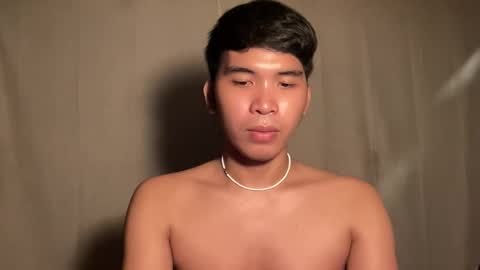 Snapshot of seductive_william chatting on 02-08-26, 03:04 William online show from 02-08-26, 03:04