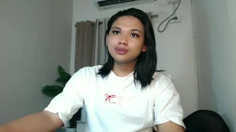 Snapshot of seductivedeluxe69 chatting on 07-22-26, 08:00 Deluxe online show from 07-22-26, 08:00