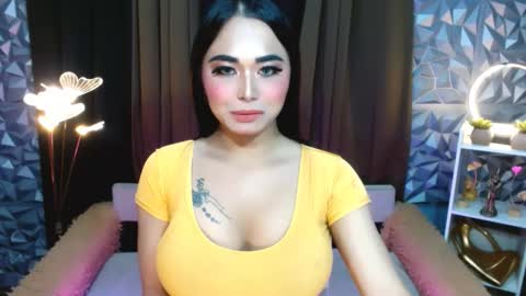 Snapshot of seductivelatina69 chatting on 09-24-25, 10:35 Lala online show from 09-24-25, 10:35