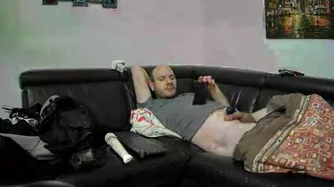 Sebastian online show from 12-14-24, 06:46