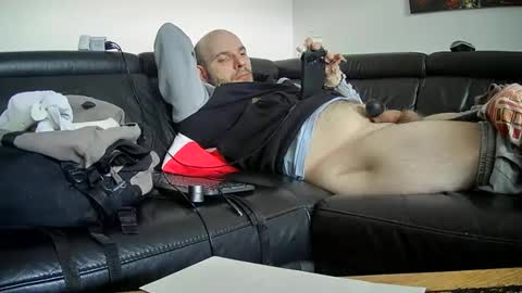 Sebastian online show from 02-16-25, 09:37