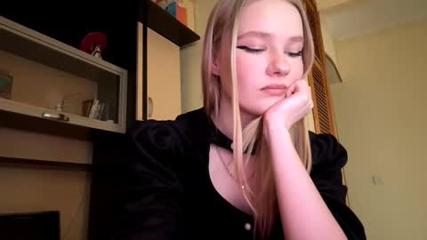 Kristie online show from 02-28-26, 12:11