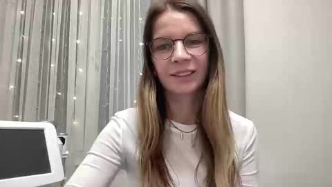 selamiyaa online show from 04-08-26, 02:28