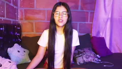 seleena_01 online show from 06-06-26, 11:09