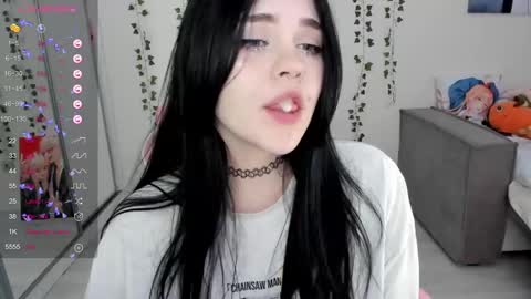 Selena  online show from 02-10-25, 08:09