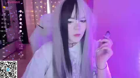 Selena  online show from 03-12-26, 06:19